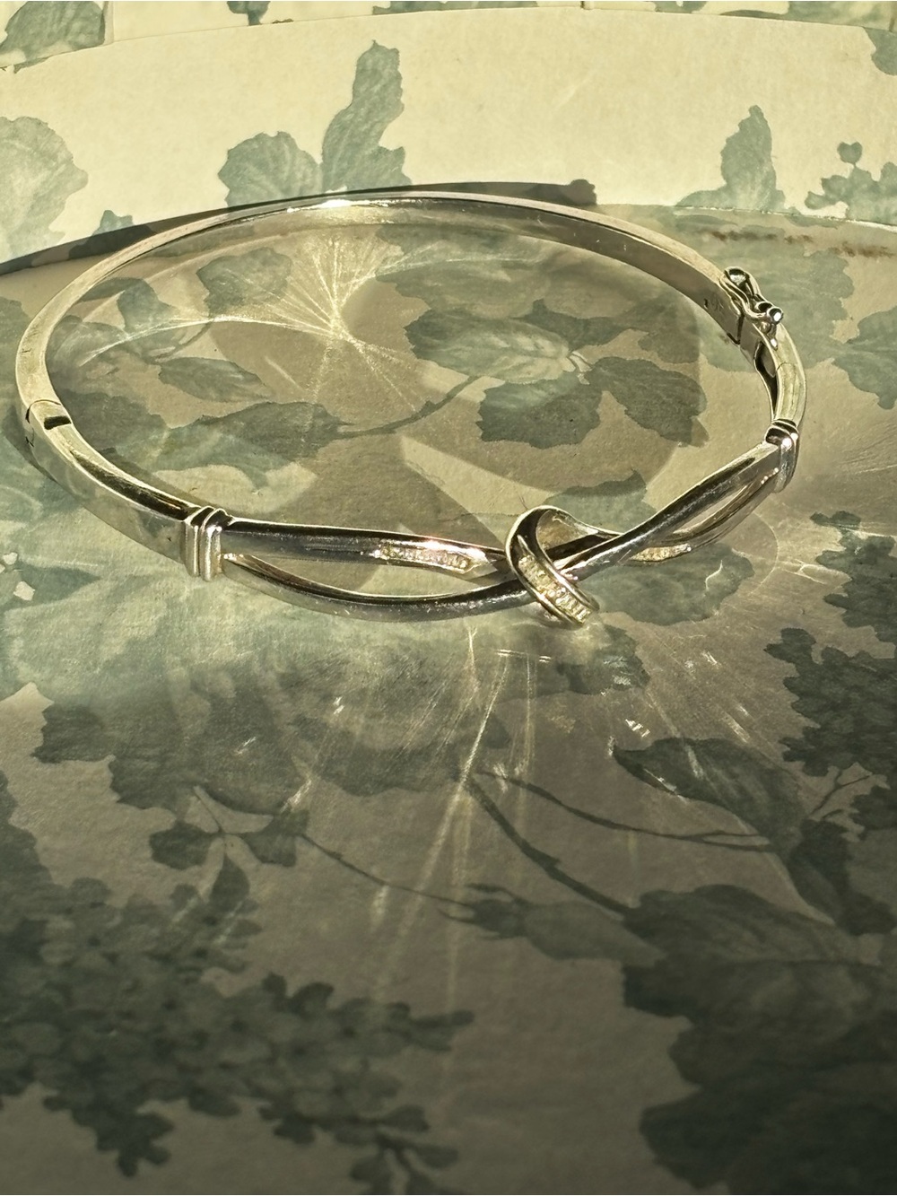 ✨ Vintage Heng Ngai Sterling Silver Diamond Bangle ✨